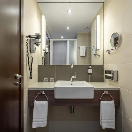 - Kyiv, An Ihg Kiev