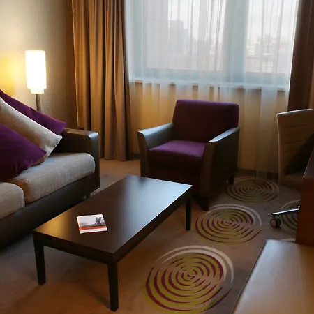 - Kyiv, An Ihg Hotel Kiev