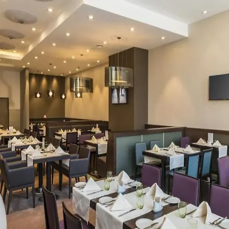 - Kyiv, An Ihg Hotel 4*