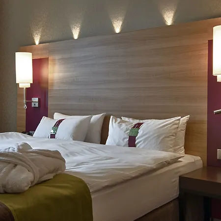 - Kyiv, An Ihg 4* Kiev
