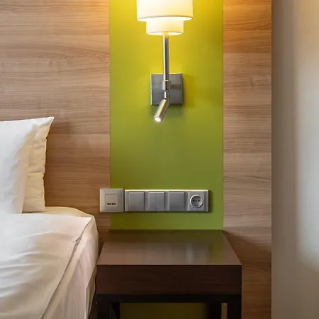 - Kyiv, An Ihg